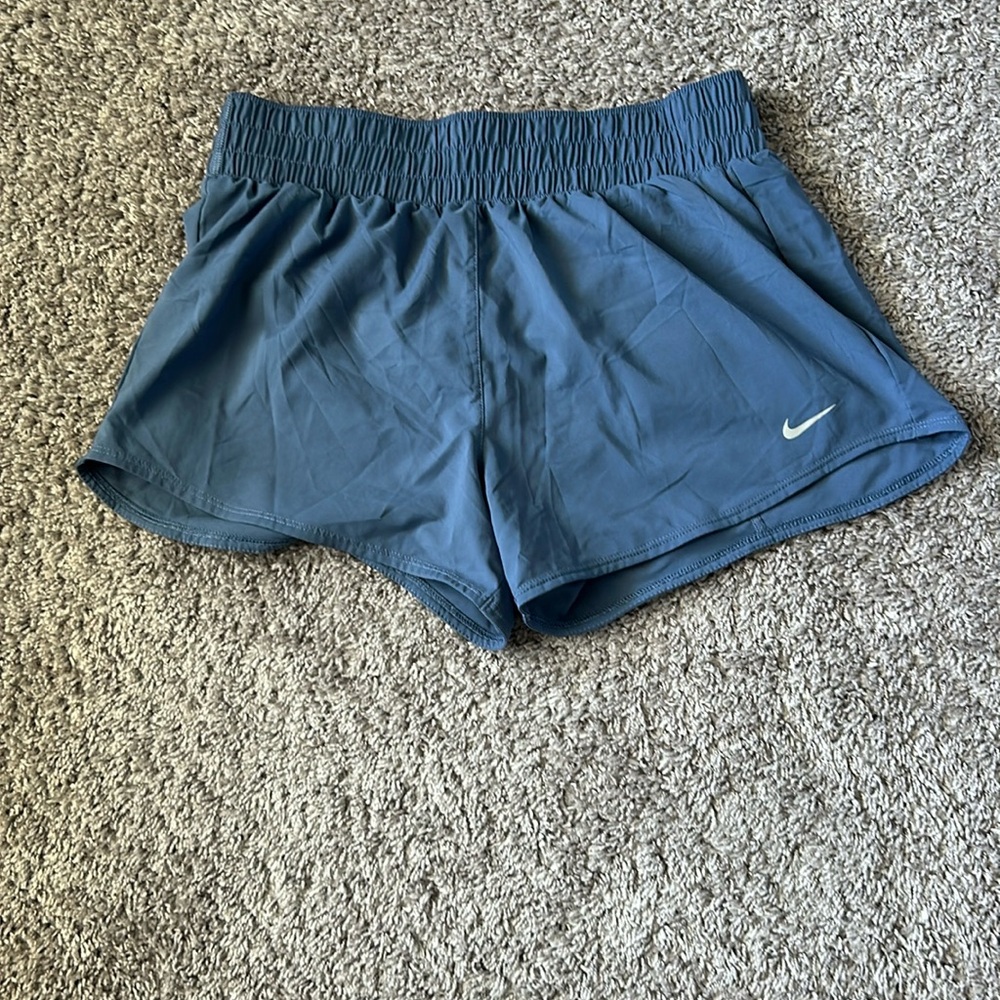 Nike women’s shorts